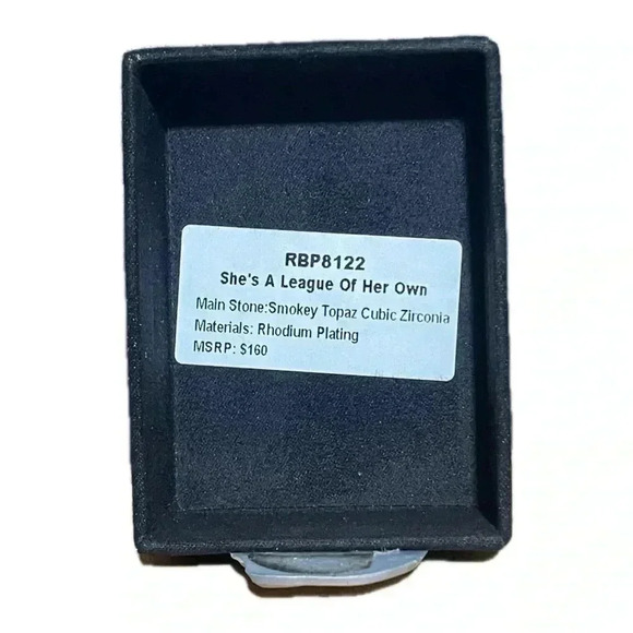 Bomb Party 2024 Luxe Bands She’s A League Of Her Own RBP 8122 - Picture 7 of 7